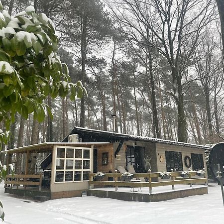 Hotel Chalet Sint Zutendaal Exterior foto